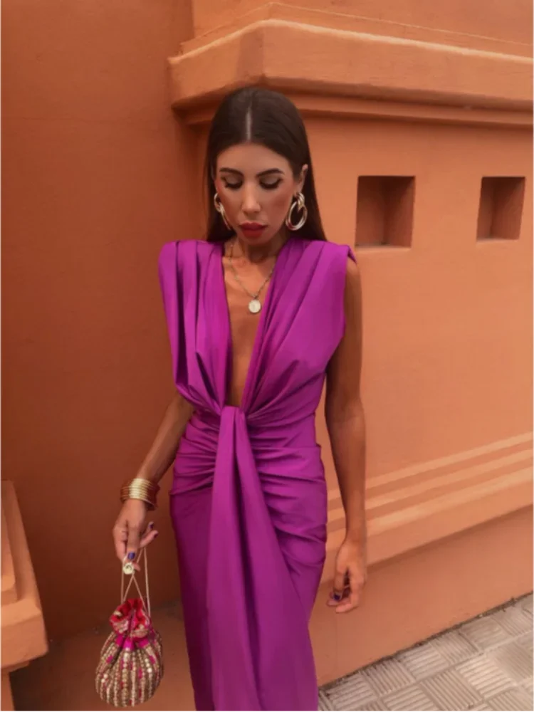 Ella | Elegant Long Sleeve Pleated Maxi Dress for Women 4