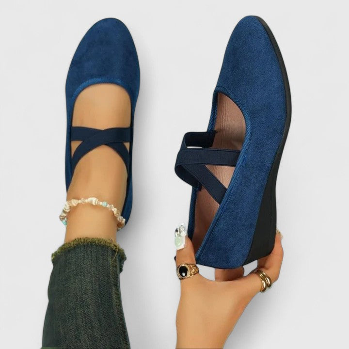 Emily | Chic Comfortable Wedge Flats for Warm Weather 1