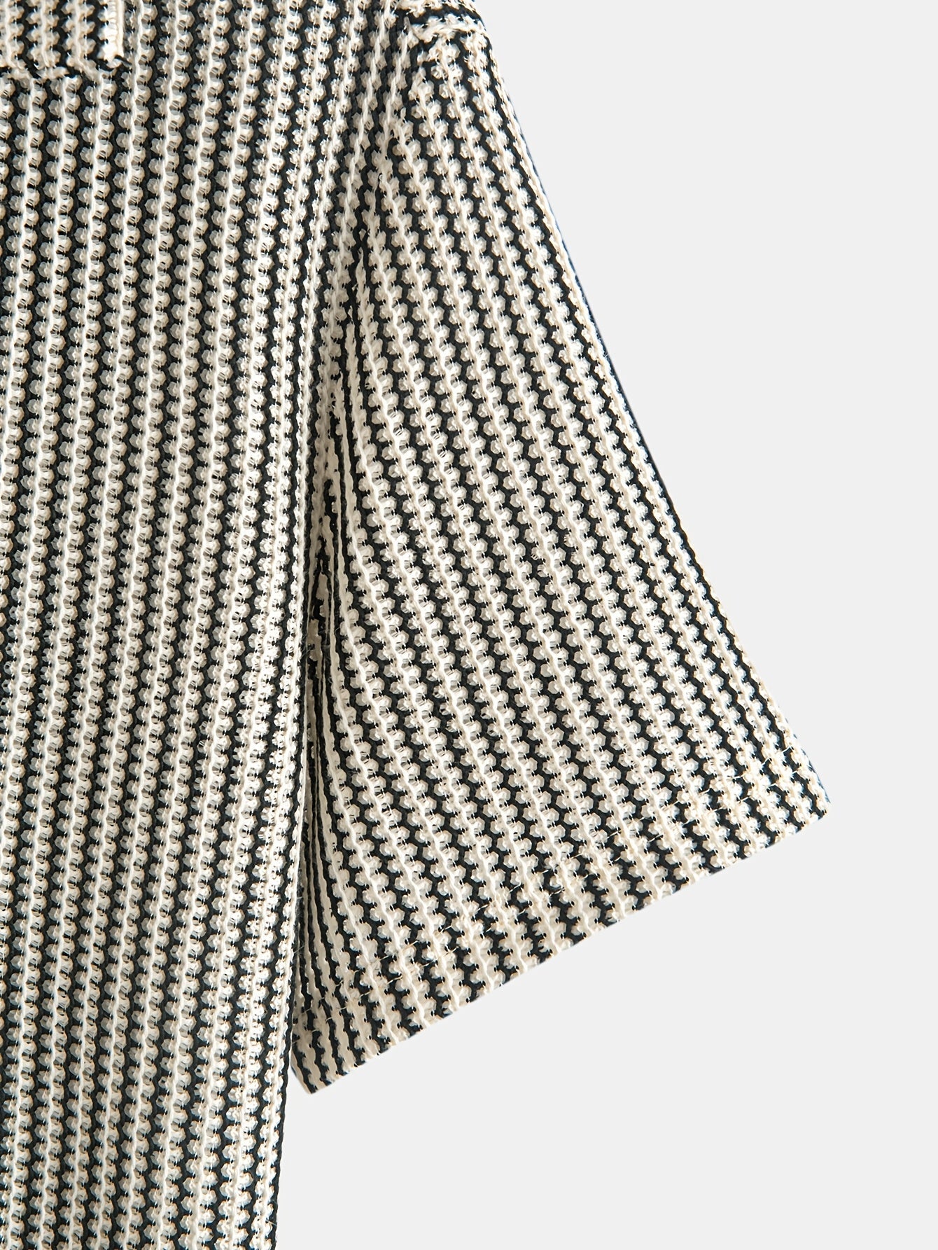 Ethan | Modern Striped Men's Shirt for Casual Comfort 7