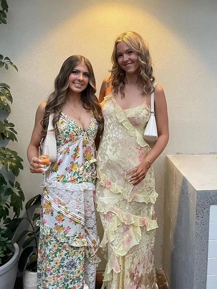 Mia | Elegant Flowing Maxi Dress for Women with Spaghetti Straps 4