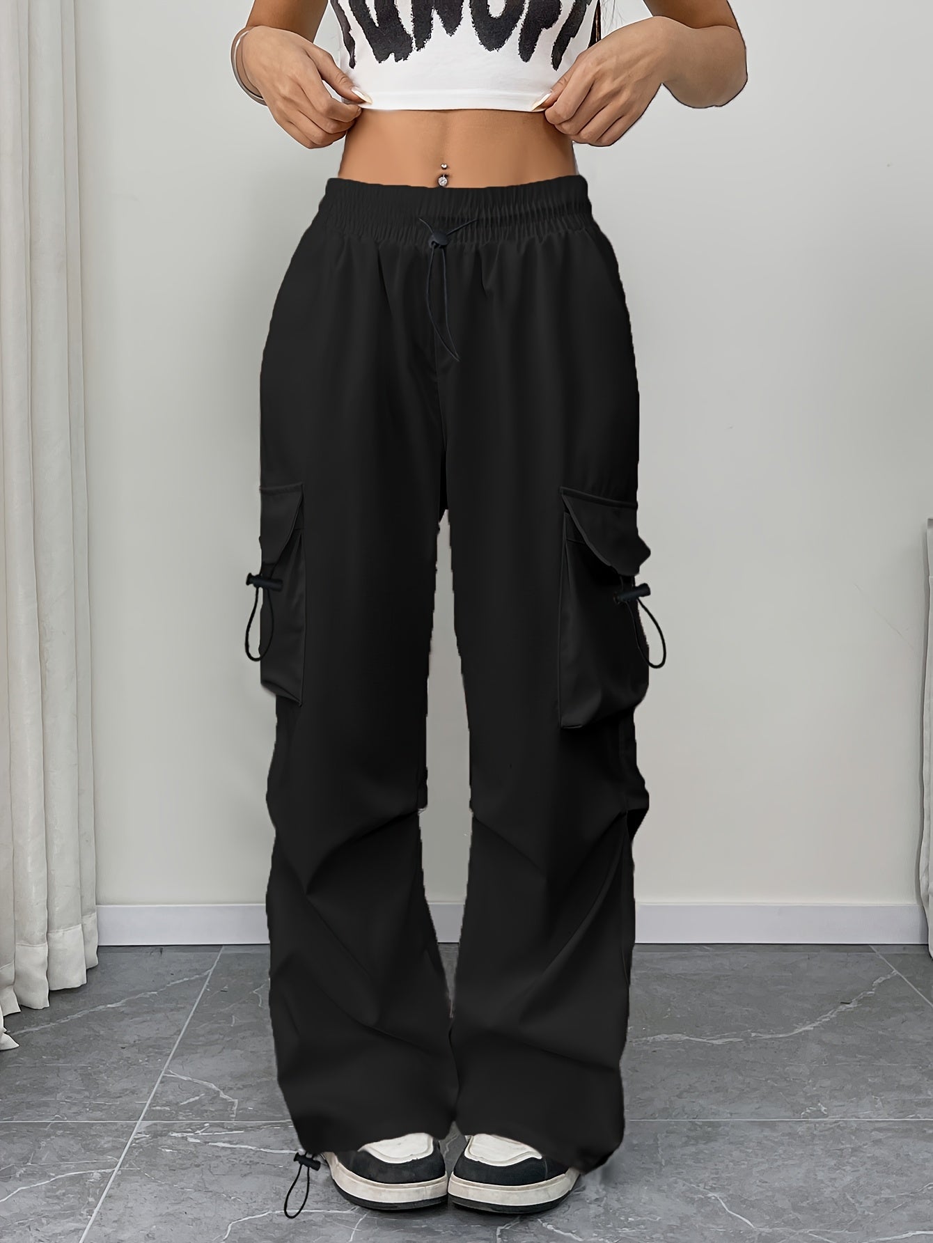 Mia | Stylish Relaxed Wide Leg Cargo Pants for Women 1