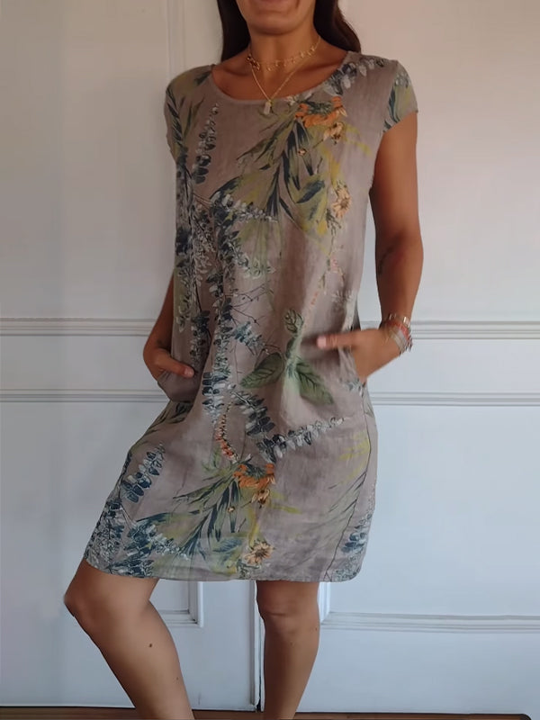 Sophia | Relaxed Leaf Print Plus Size Summer Dress 2