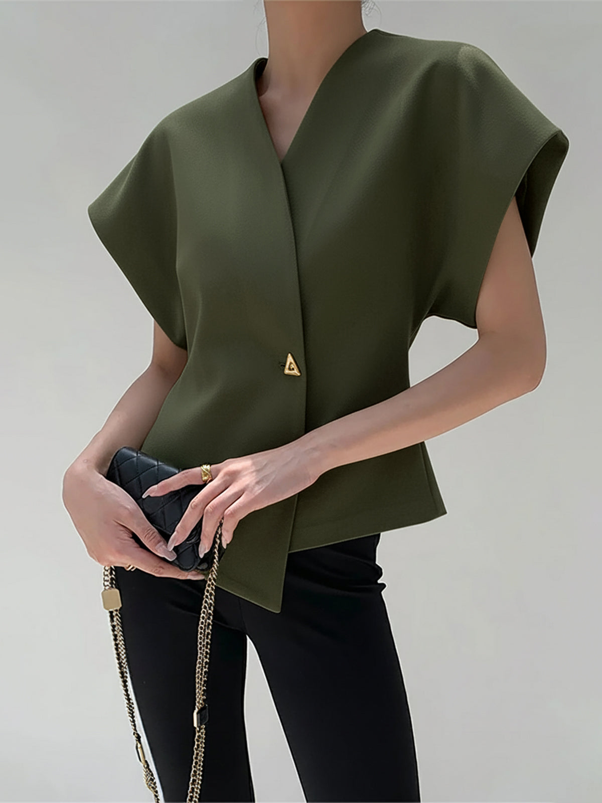 amy-classic-sleeveless-v-neck-blouse-img20.jpg