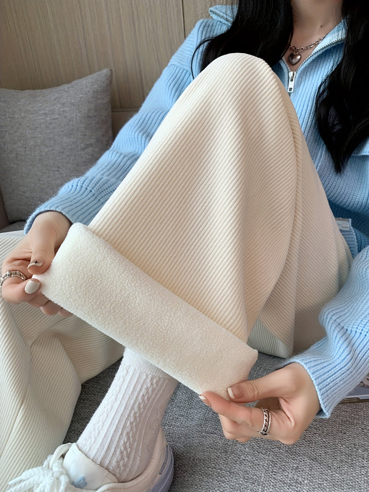 amy-relaxed-fit-wide-leg-fleece-trousers-img7.jpg