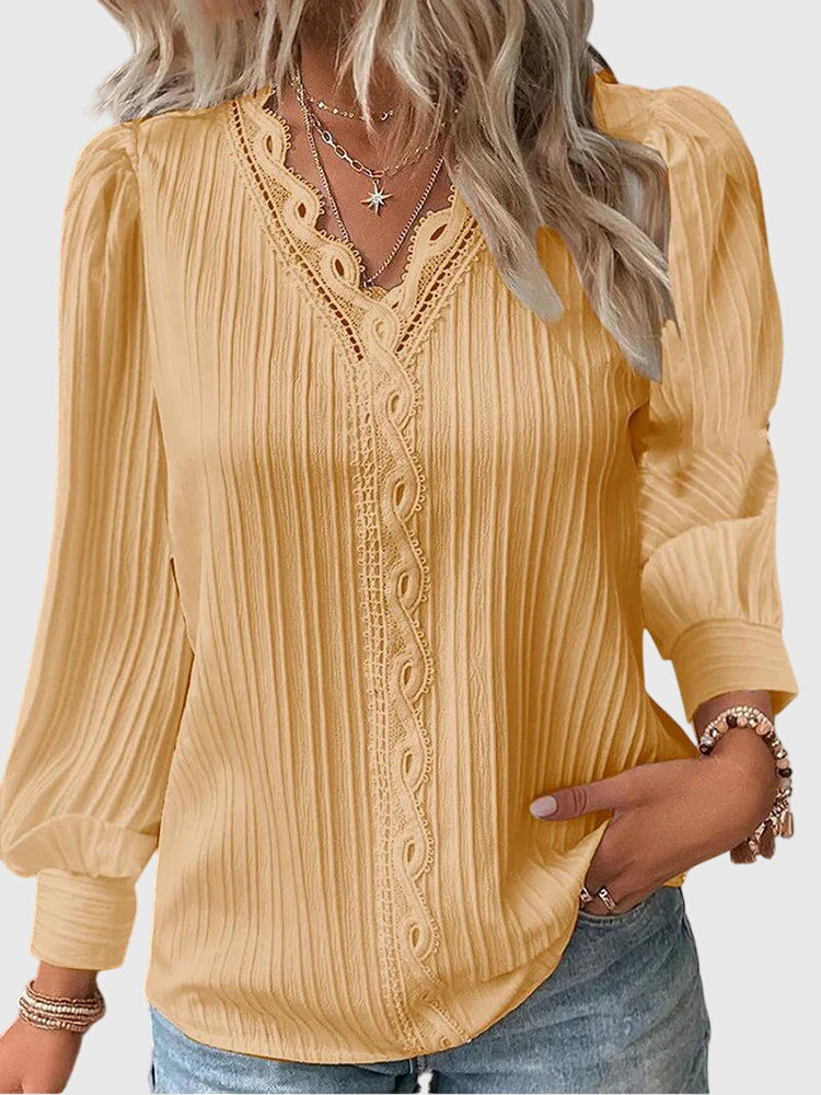 betty-classic-pullover-blouse-img1.jpg