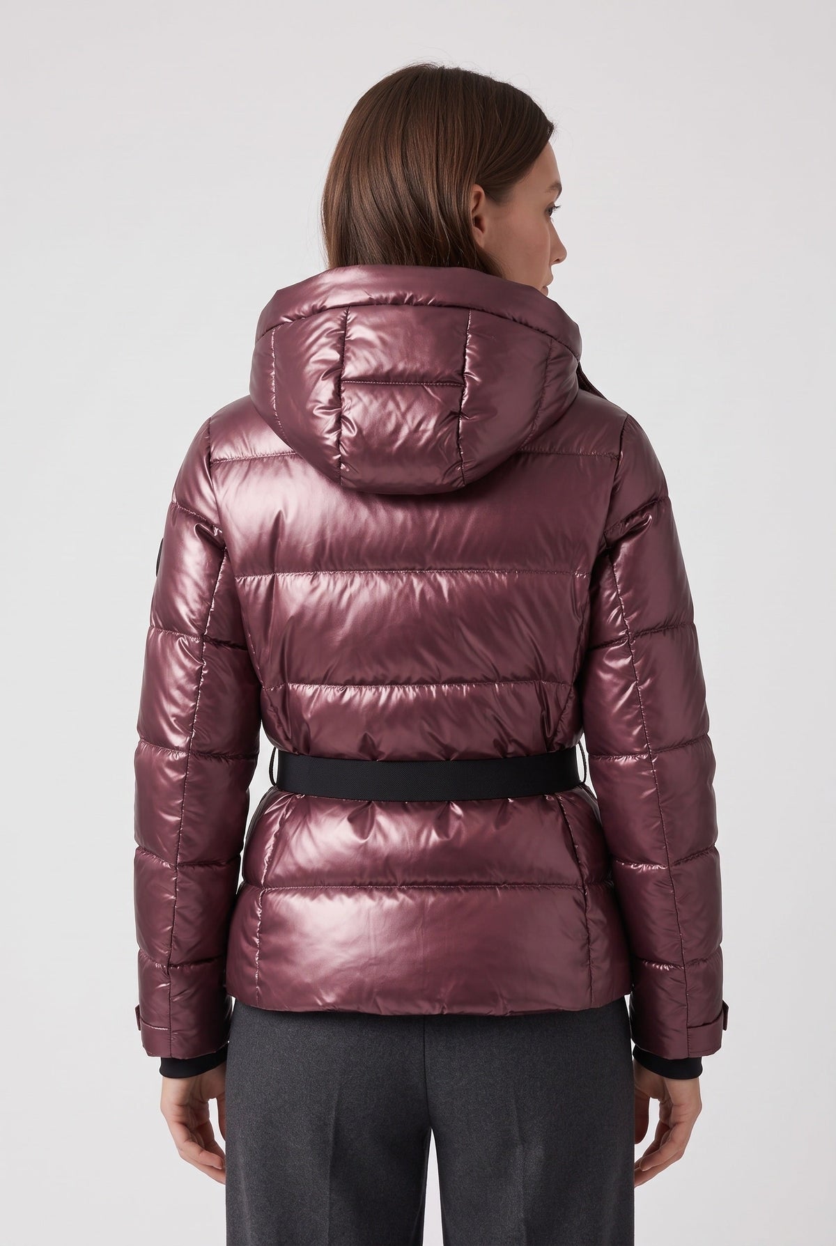 betty-tailored-quilted-ski-jacket-with-hood-img2.jpg