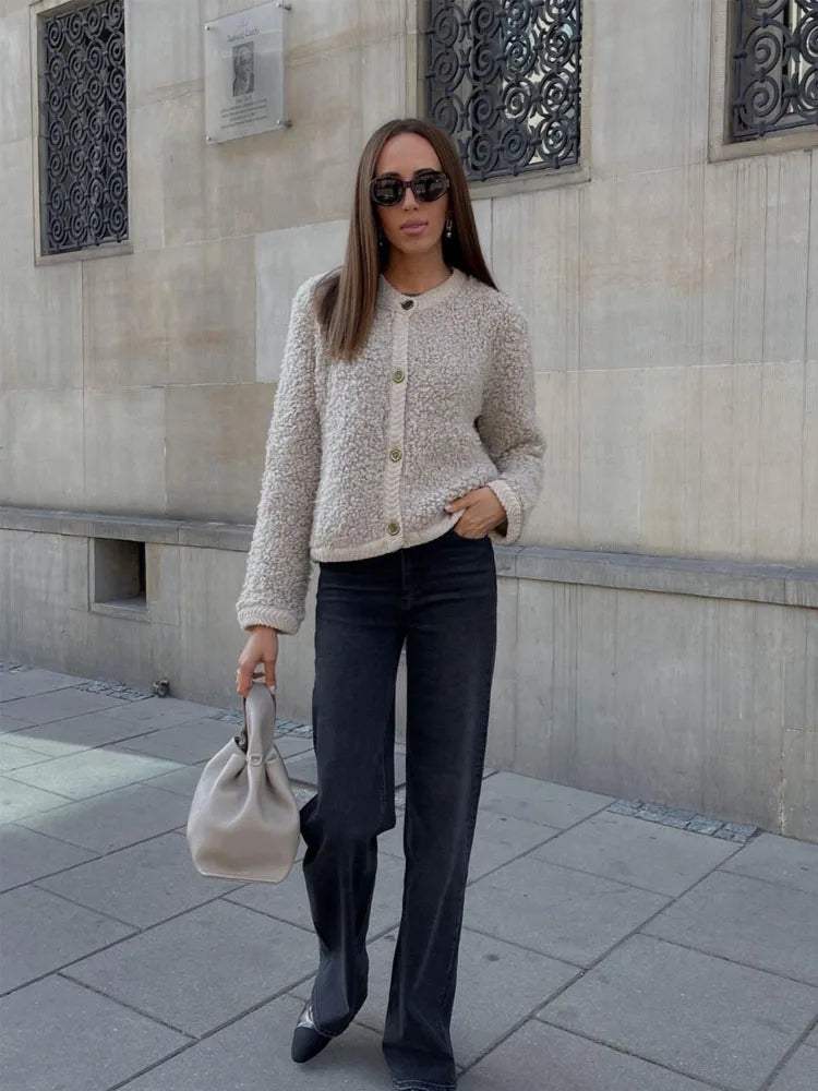 carol-relaxed-fit-teddy-cardigan-img5.jpg