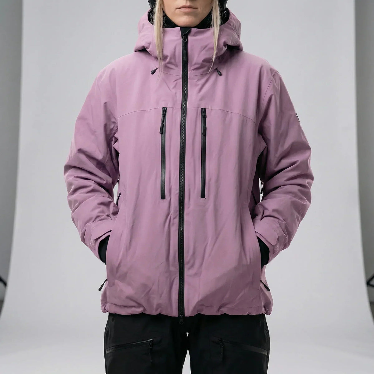 carolyn-lightweight-hooded-ski-jacket-img3.webp