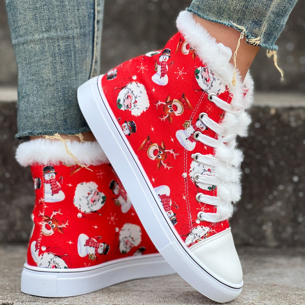 cosy-christmas-lace-up-sneakers-fleece-lined-img3.jpg