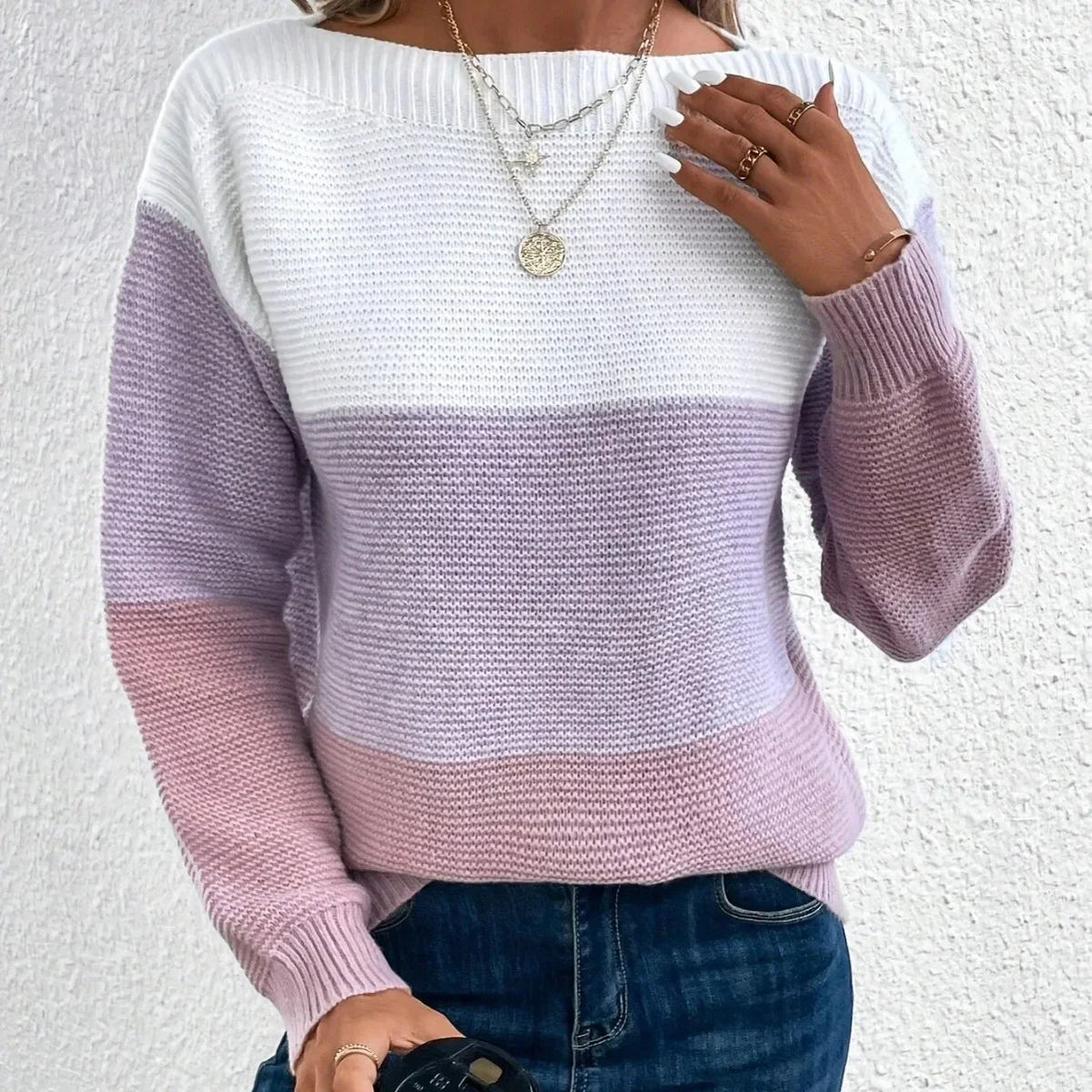 diane-classic-cashmere-turtleneck-sweater-img4.webp
