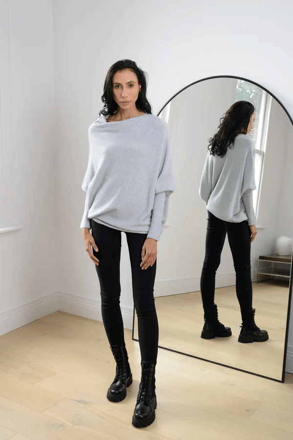 donna-relaxed-fit-off-shoulder-sweater-img7.png
