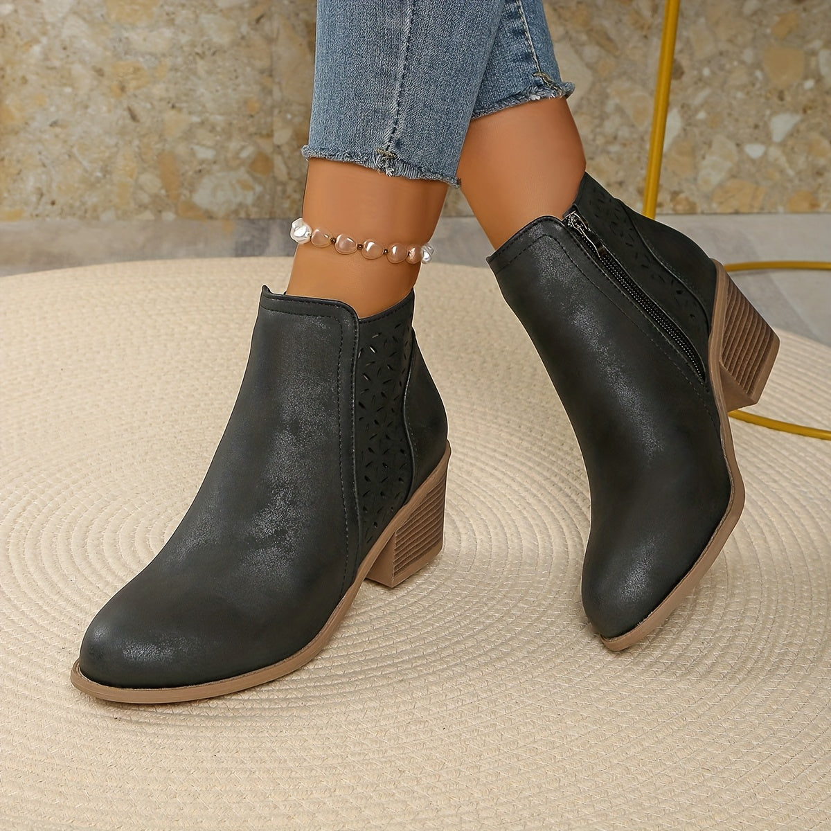 dorothy-orthopedic-boots-img6.jpg