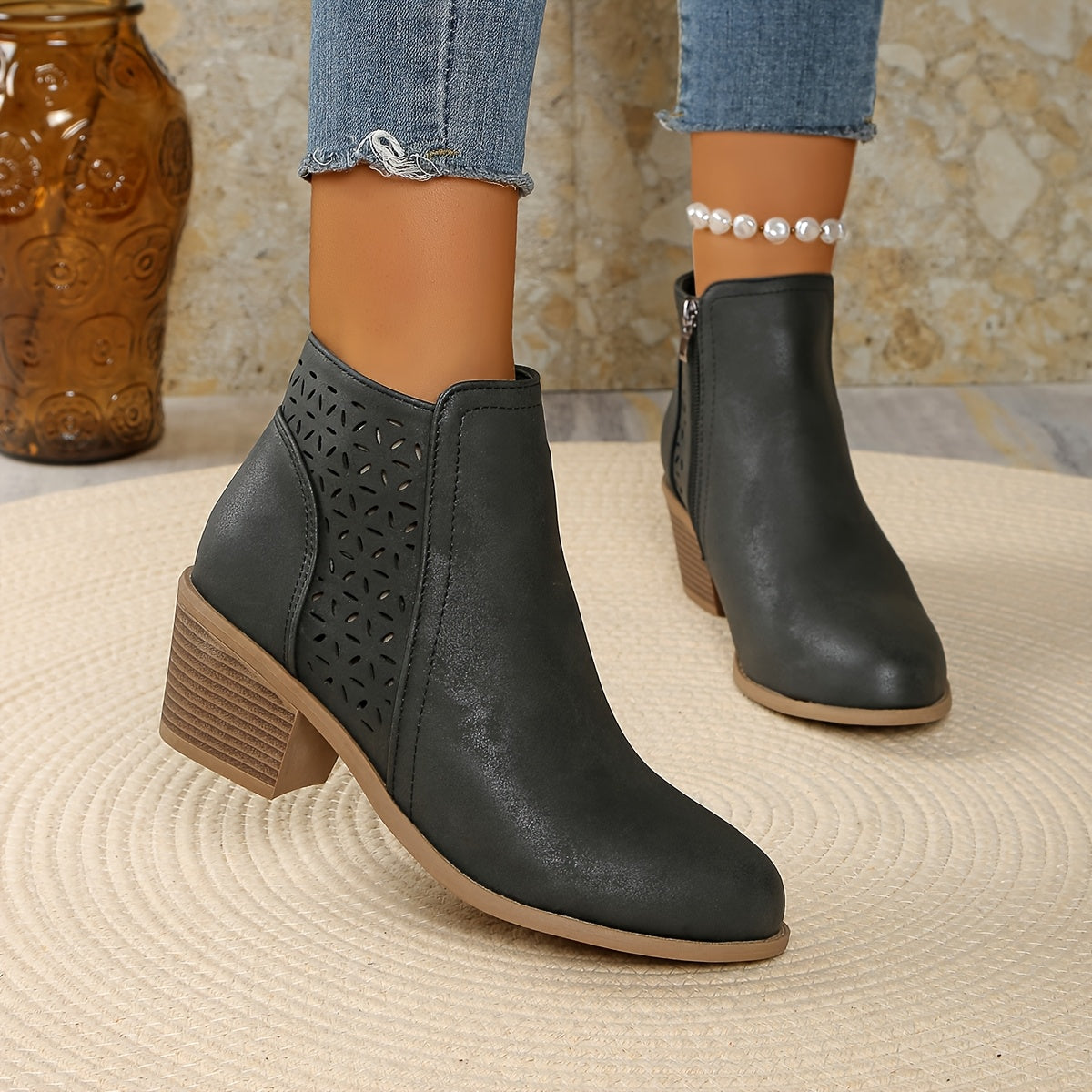 dorothy-orthopedic-boots-img8.jpg