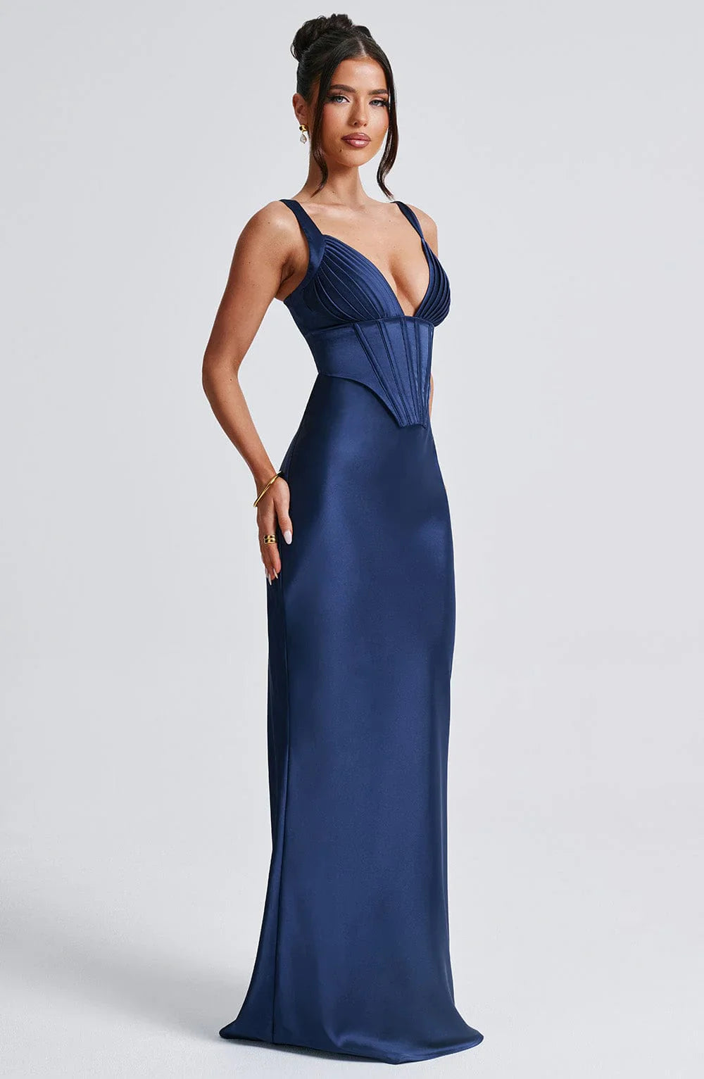dorothy-tailored-contour-midi-dress-img12.webp