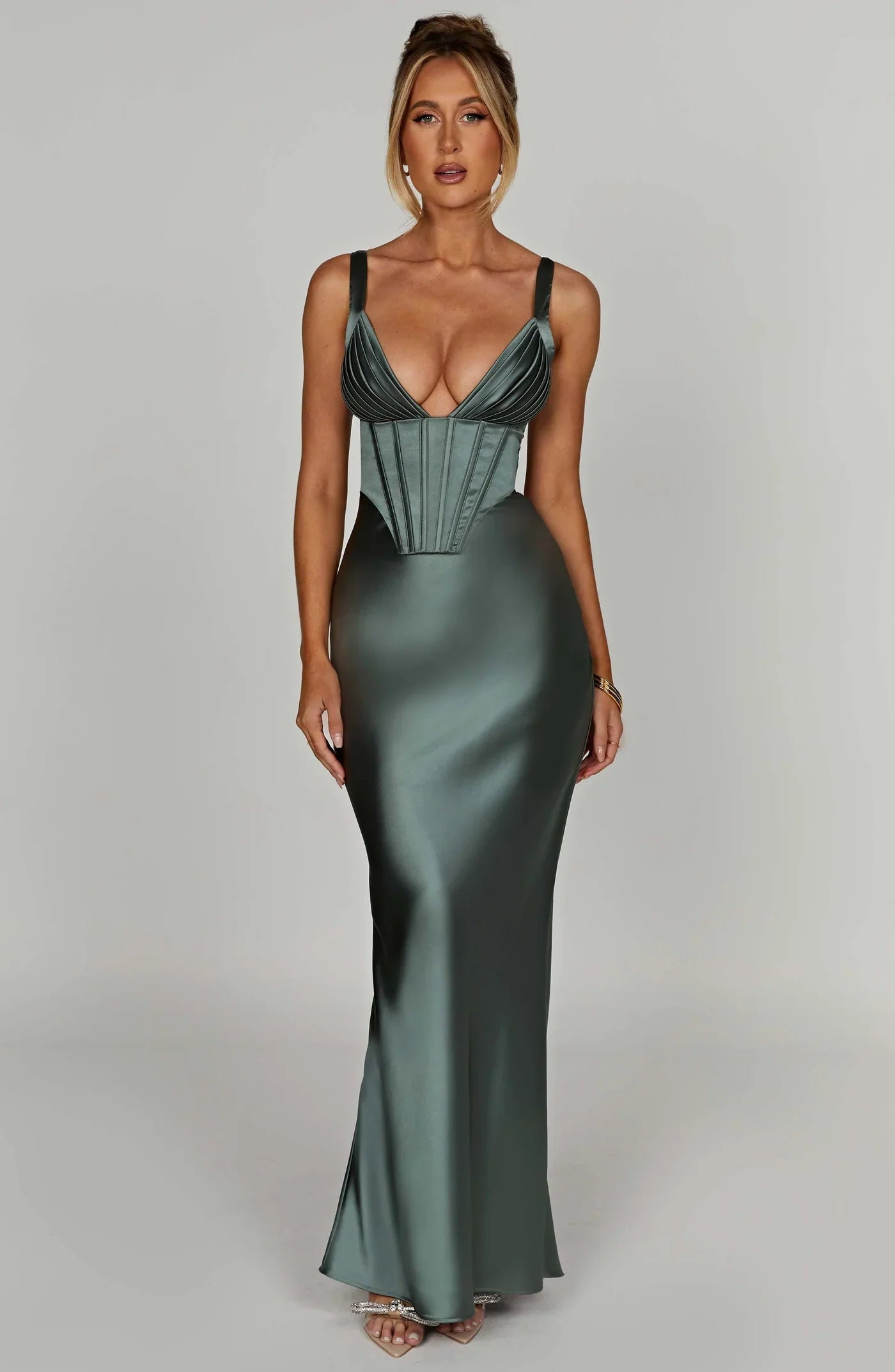 dorothy-tailored-contour-midi-dress-img3.webp
