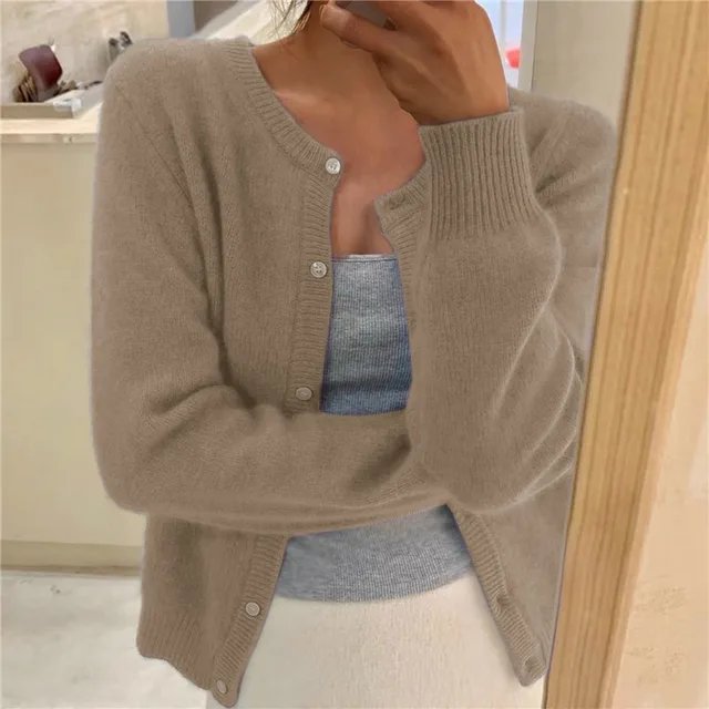 emily-relaxed-fit-button-front-cropped-cardigan-img5.jpg