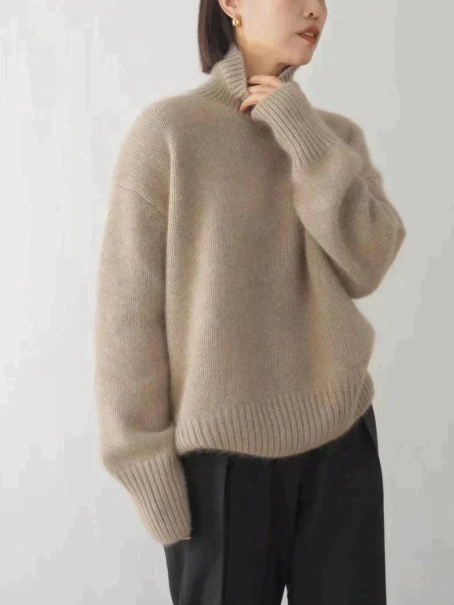 evelyn-relaxed-fit-turtleneck-cashmere-sweater-img5.jpg