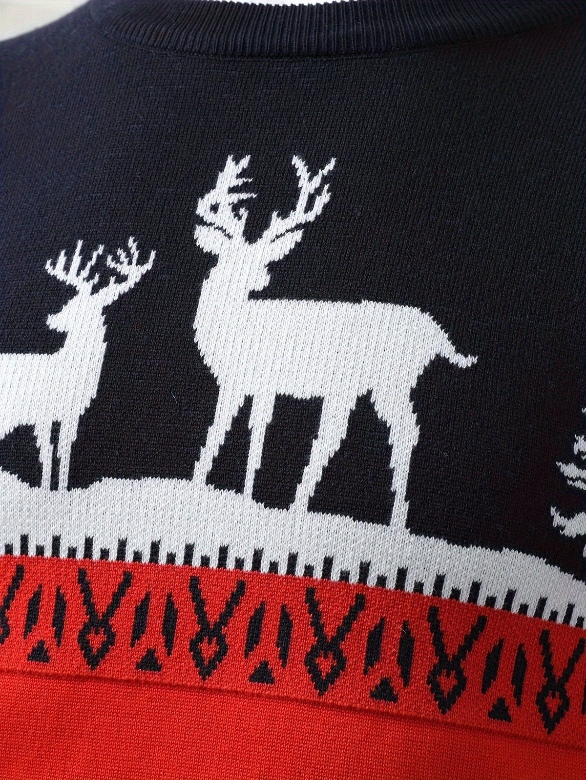 festive-christmas-crew-neck-sweater-reindeer-print-img17.jpg
