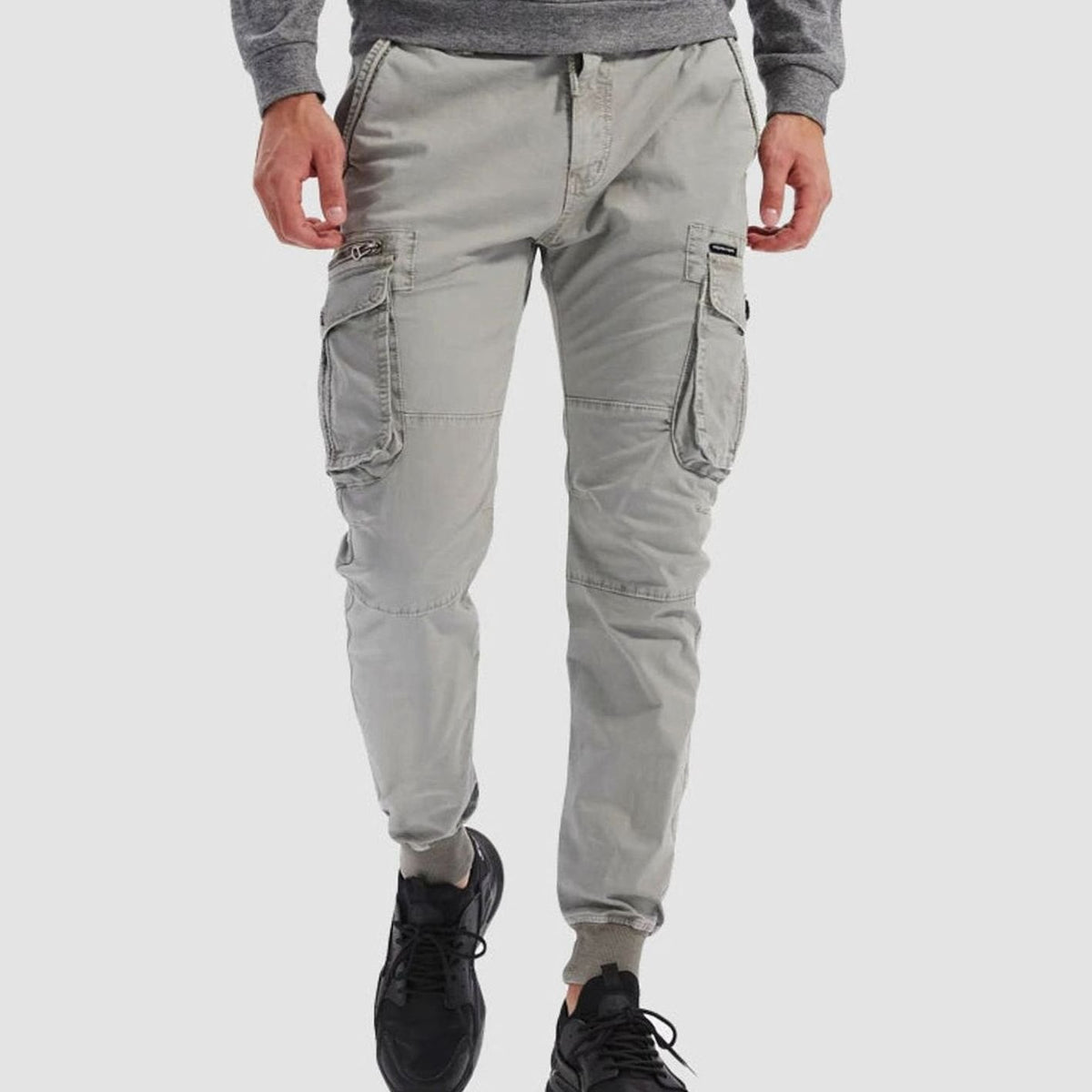 gary-relaxed-fit-multi-pocket-cargo-jogger-pants-img3.jpg