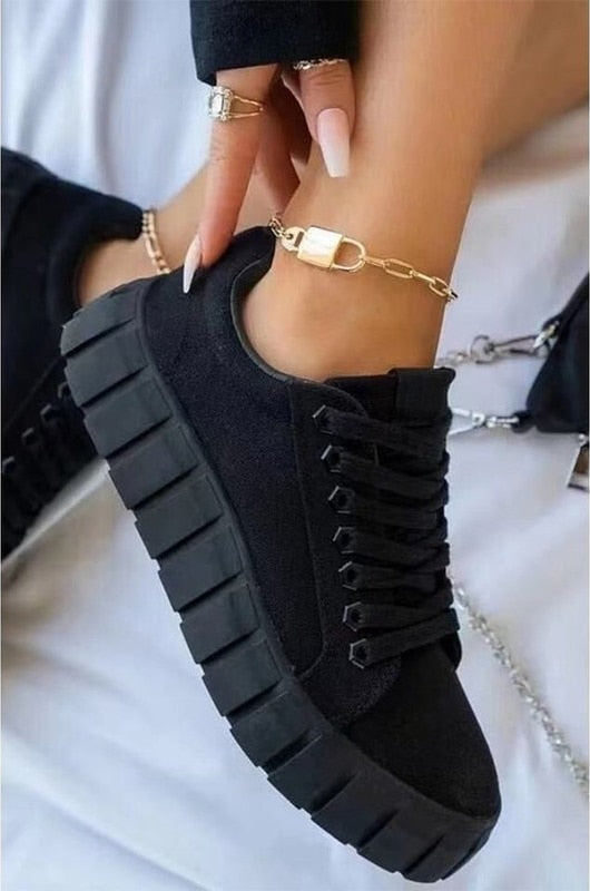 hannah-comfortable-low-top-sneakers-img3.jpg
