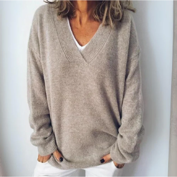 hannah-relaxed-fit-v-neck-soft-sweater-img2.png