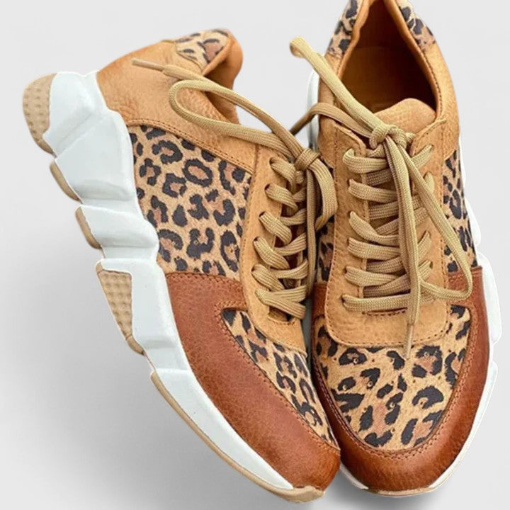 janet-orthopedic-leopard-print-sneakers-img2.jpg