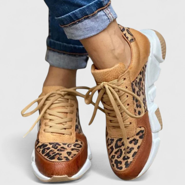 janet-orthopedic-leopard-print-sneakers-img3.jpg
