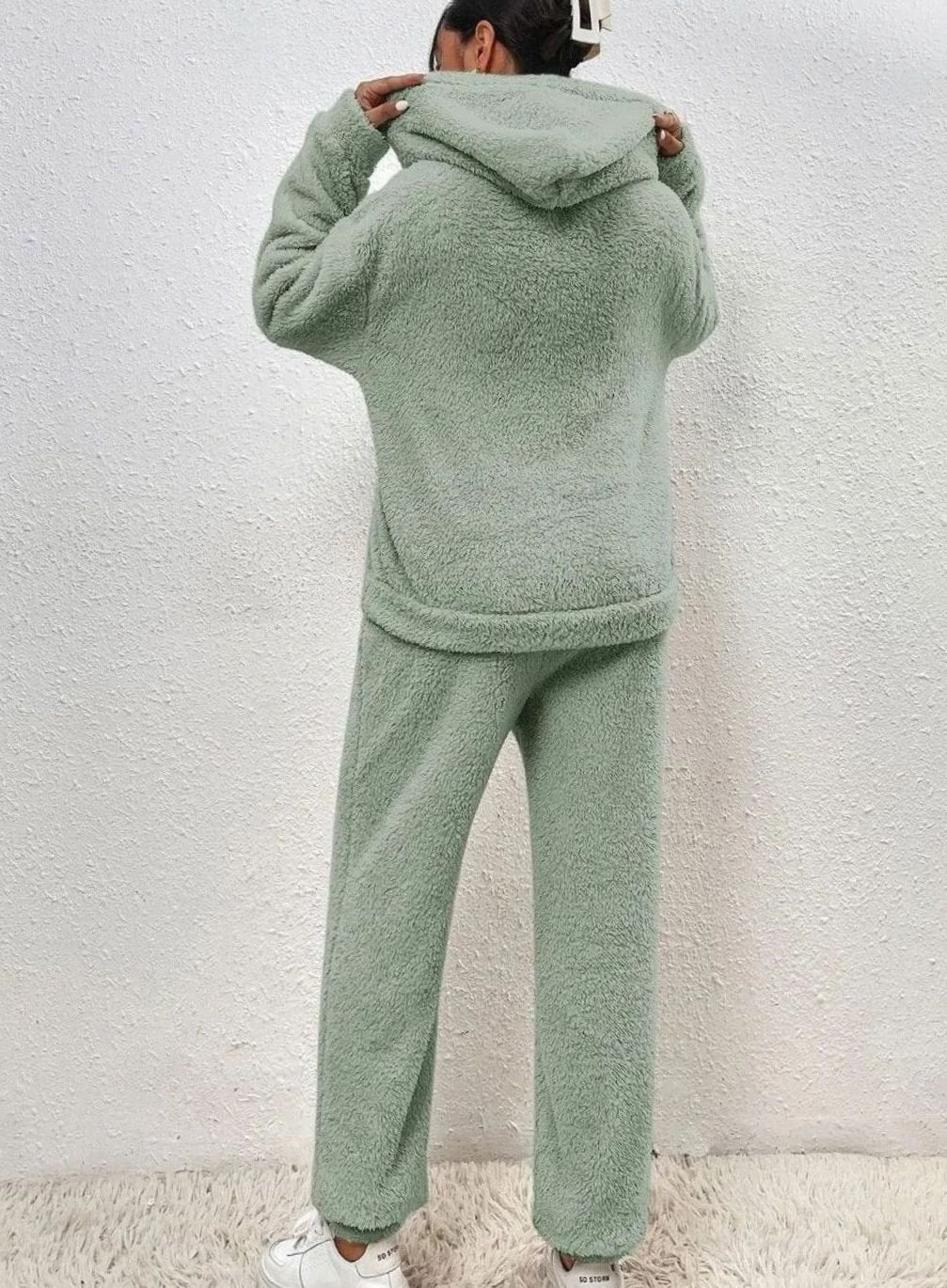 jessica-relaxed-fit-plush-fleece-hoodie-two-piece-set-img2.jpg