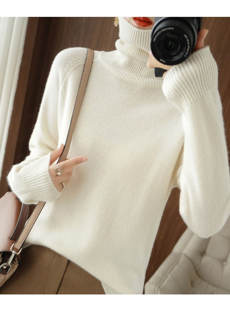 joan-classic-turtleneck-long-sleeve-sweater-img5.jpg