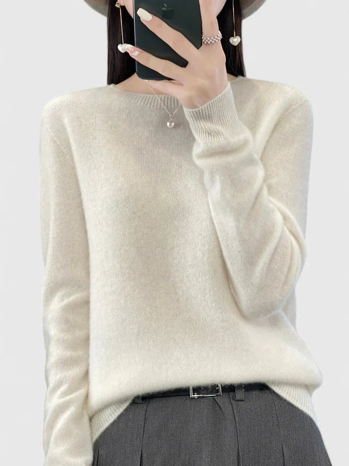 joyce-classic-sweater-img26.webp