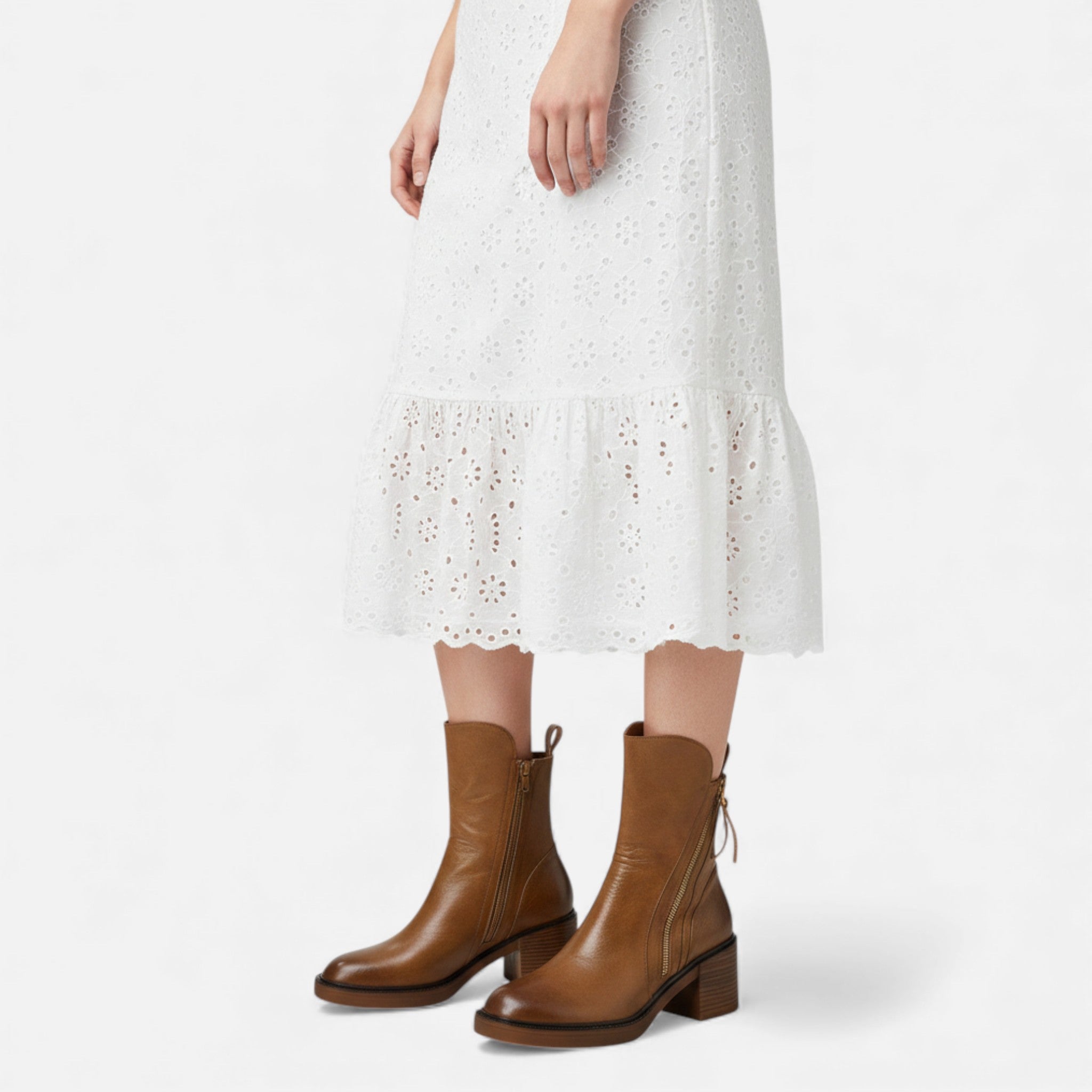julie-classic-british-style-leather-boots-img3.jpg