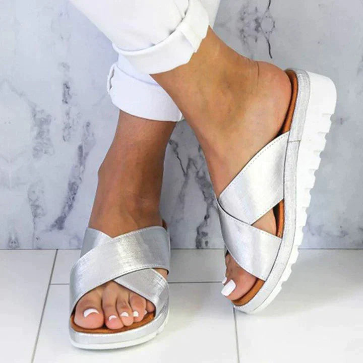 julie-orthopedic-adjustable-strap-cushioned-slides-img1.jpg