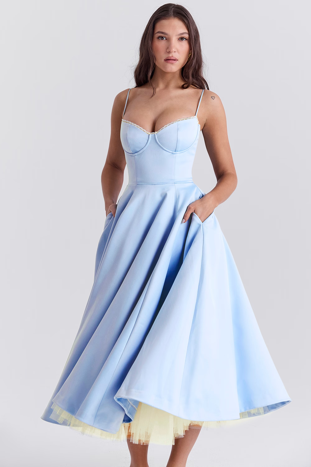 karen-elegant-slimming-midi-dress-img2.png