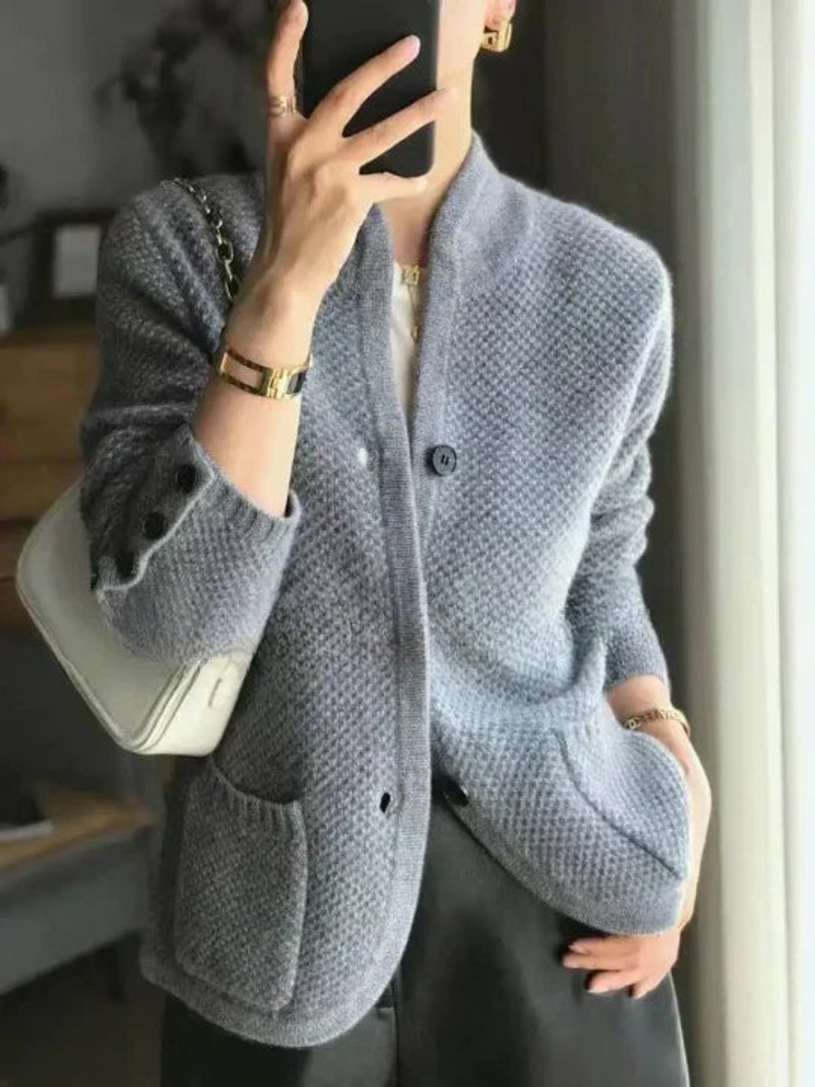 kelly-classic-button-front-cashmere-cardigan-img2.jpg