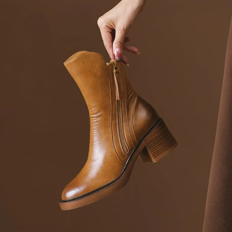kimberly-classic-ankle-boots-img2.webp