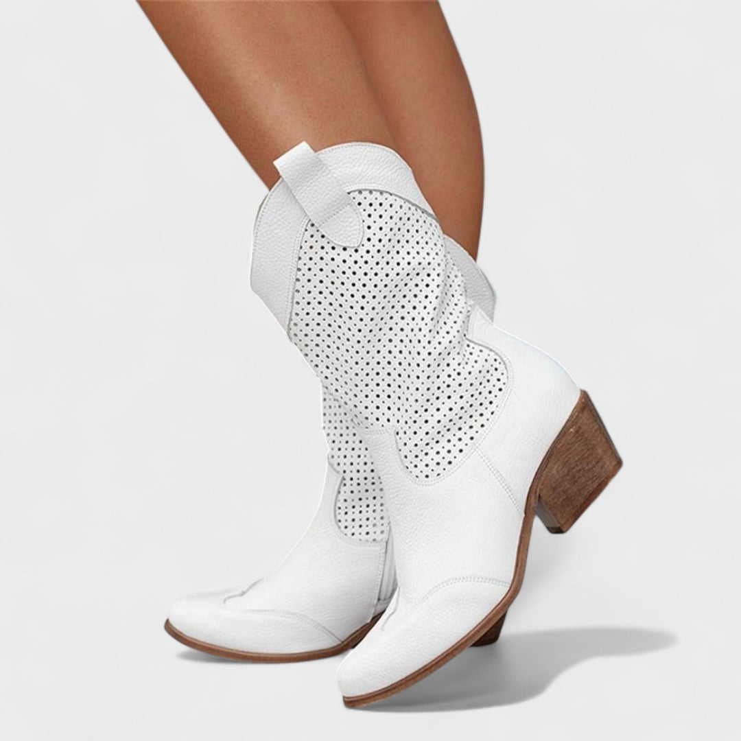maia-chic-comfort-boots-img3.jpg