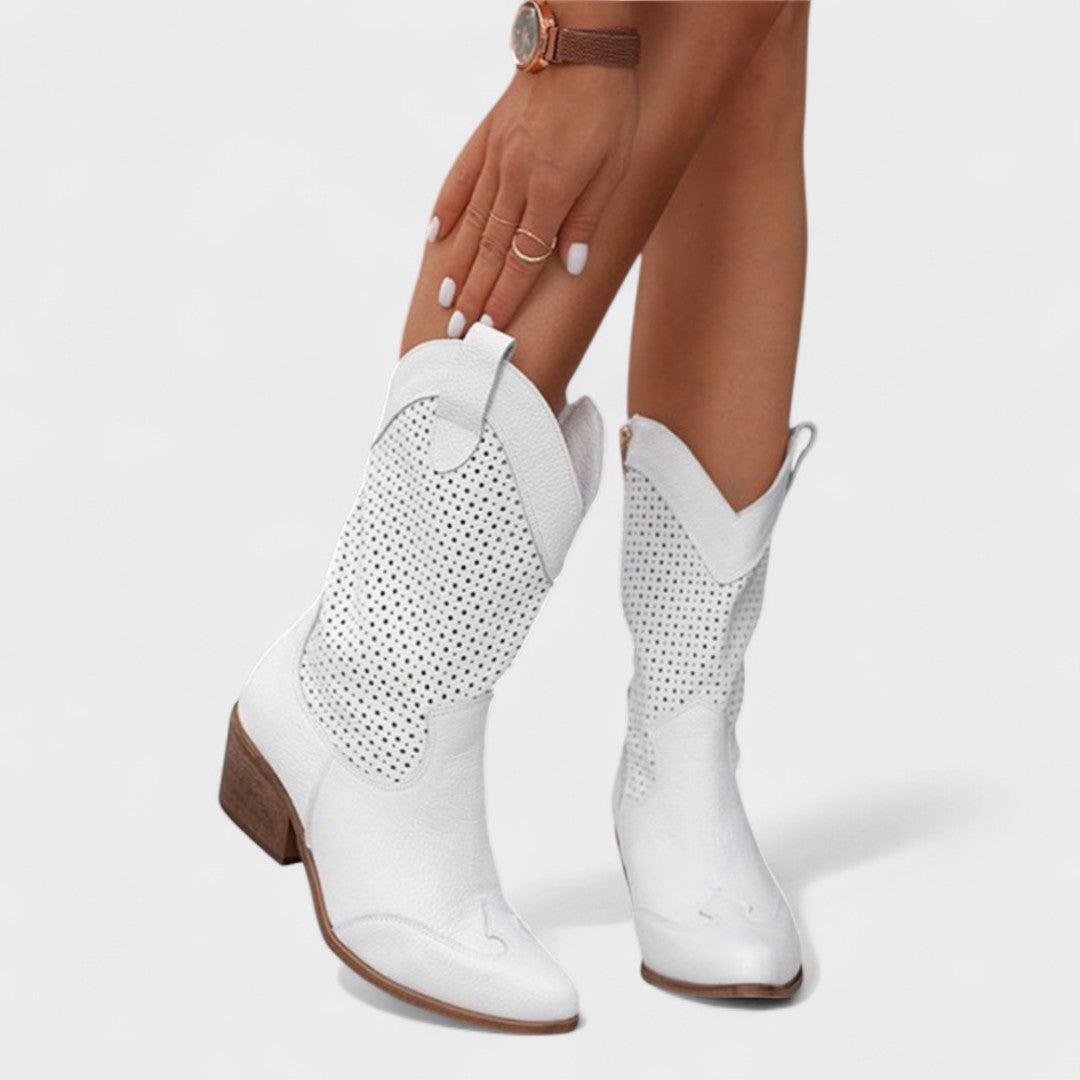 maia-chic-comfort-boots-img4.jpg