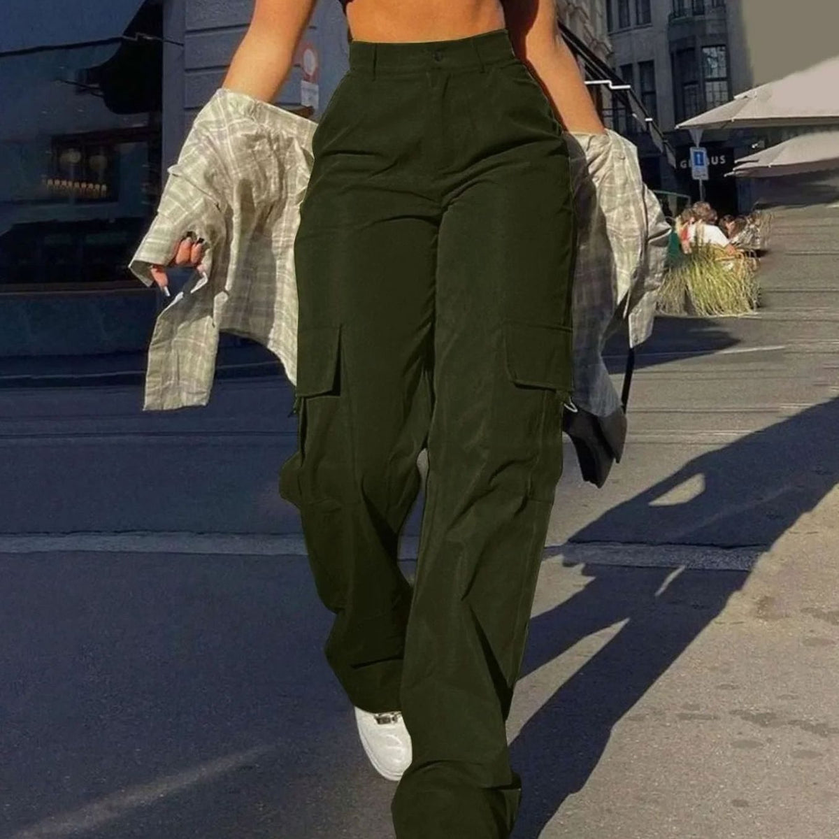 martha-relaxed-fit-wide-leg-cargo-trousers-img10.jpg