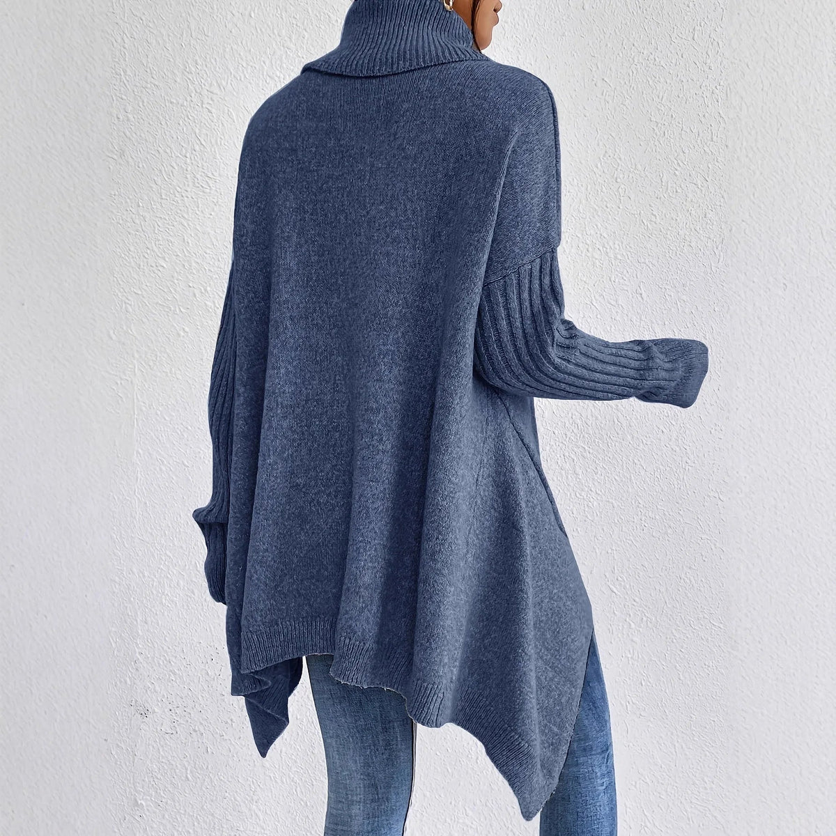 megan-classic-cashmere-turtleneck-sweater-img2.webp