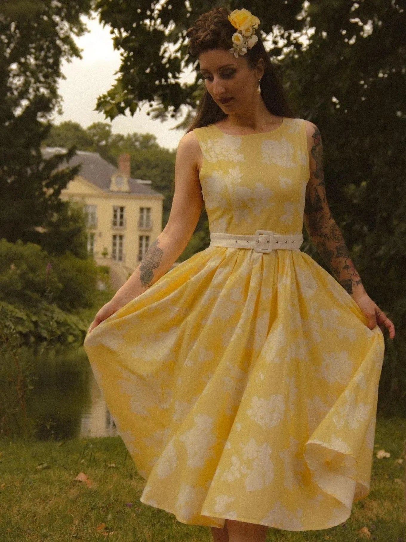 michelle-elegant-floral-pleated-midi-dress-img6.jpg