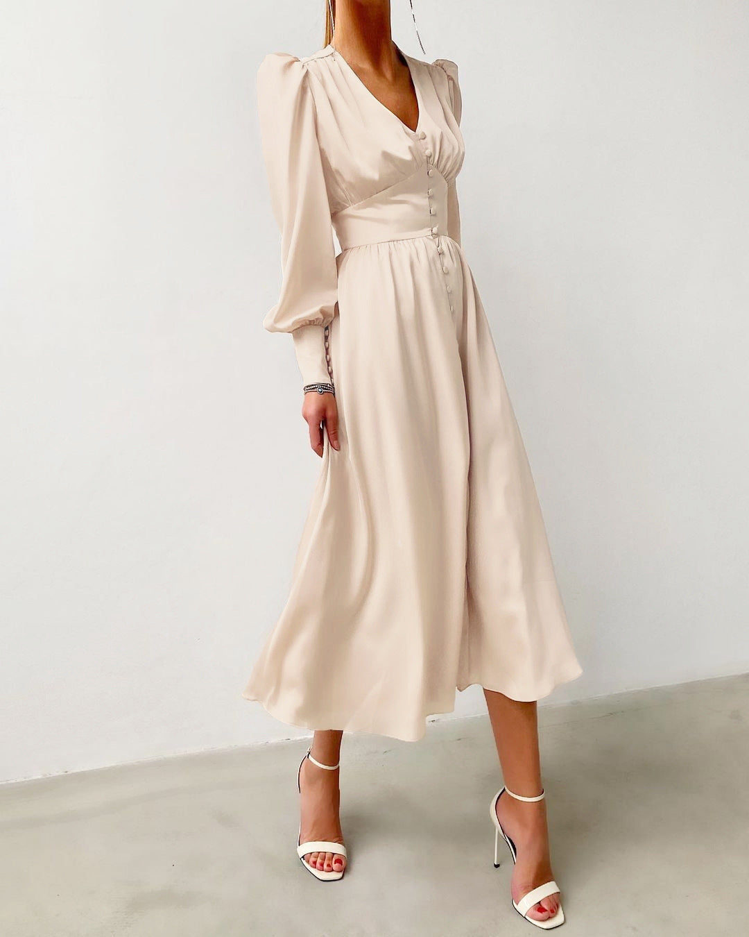 michelle-womens-v-neck-long-sleeve-midi-dress-img3.jpg