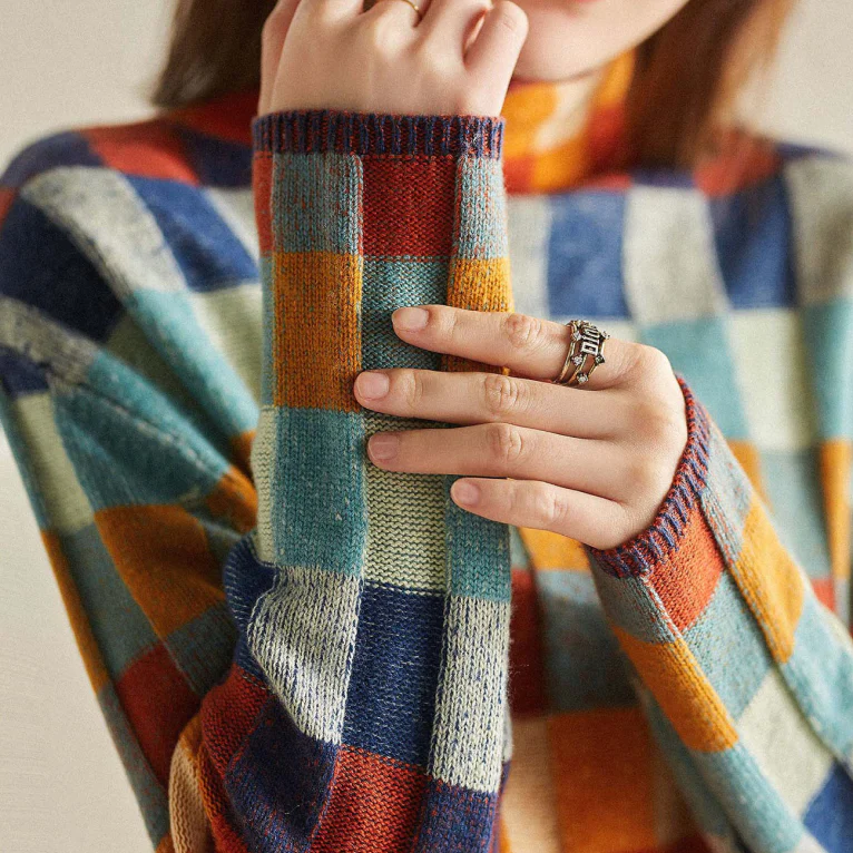 nancy-relaxed-fit-multicolor-plaid-knit-sweater-img7.png