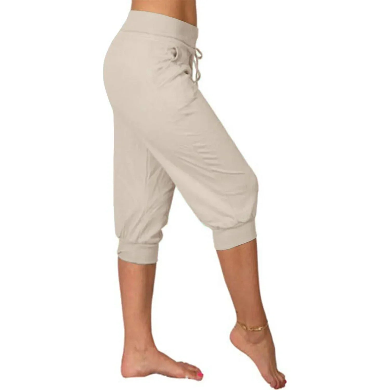 patricia-relaxed-fit-capri-knee-length-pants-img3.webp