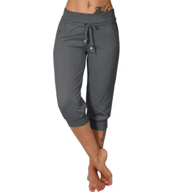 patricia-relaxed-fit-capri-knee-length-pants-img6.webp