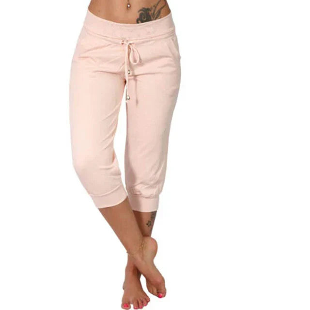 patricia-relaxed-fit-capri-knee-length-pants-img8.webp
