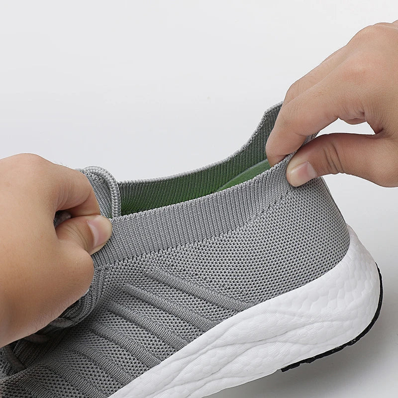 ronald-lightweight-flexible-sport-trainers-img5.jpg