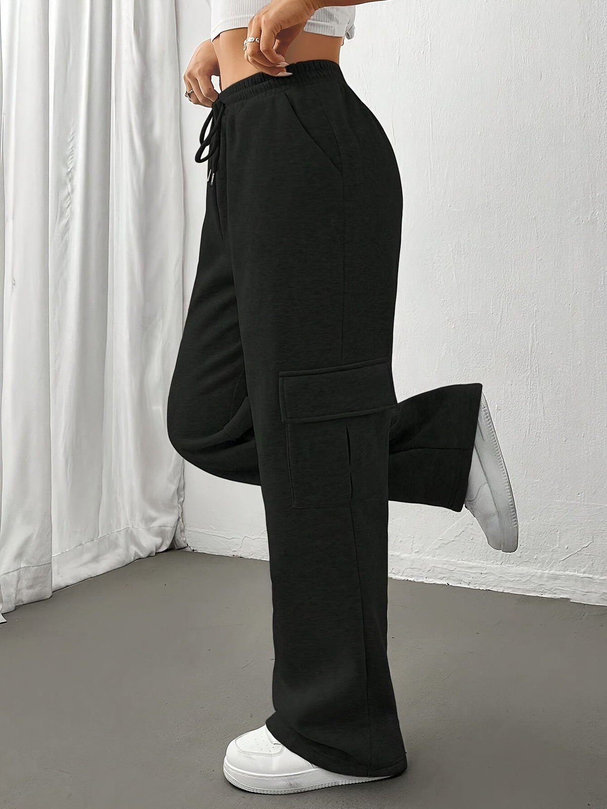 ruth-relaxed-cargo-sweatpants-img8.jpg
