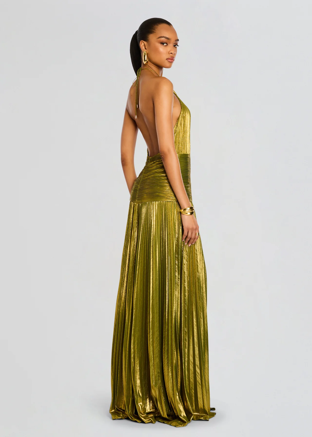 sandra-elegant-long-maxi-dress-sexy-cut-luxurious-finish-img3.png