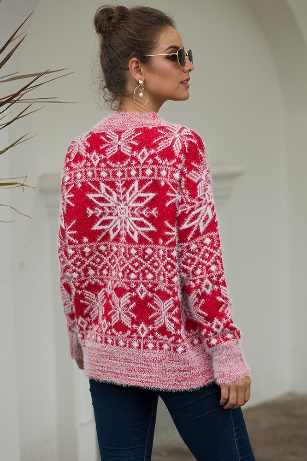snowflake-christmas-knit-jumper-relaxed-fit-img3.jpg