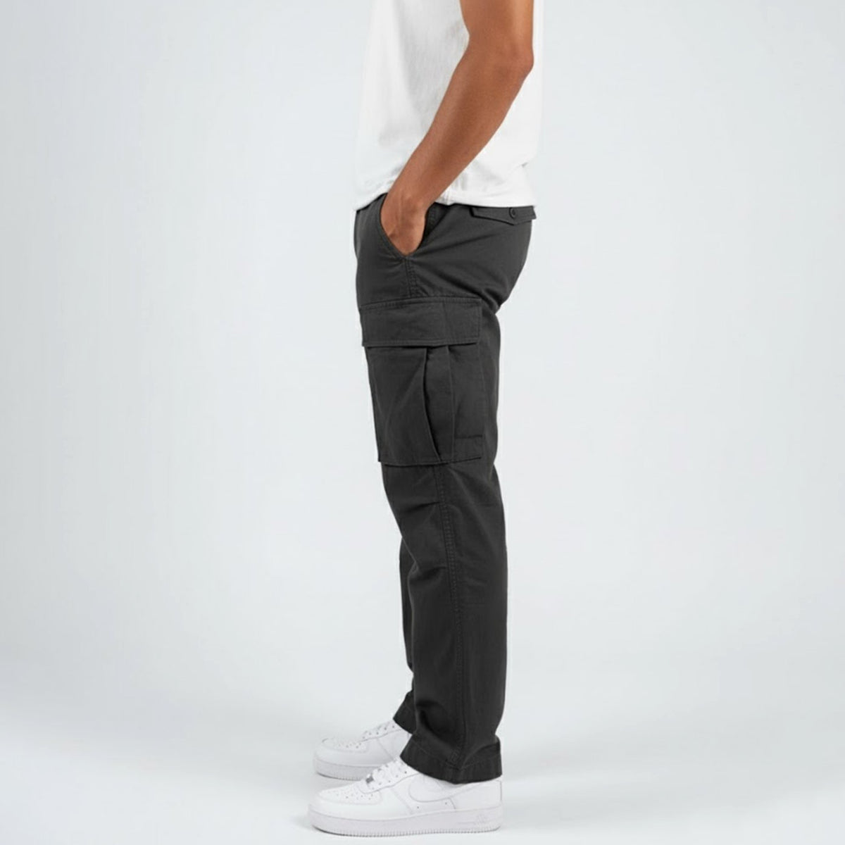 steven-relaxed-fit-multi-pocket-cargo-pants-img1.jpg